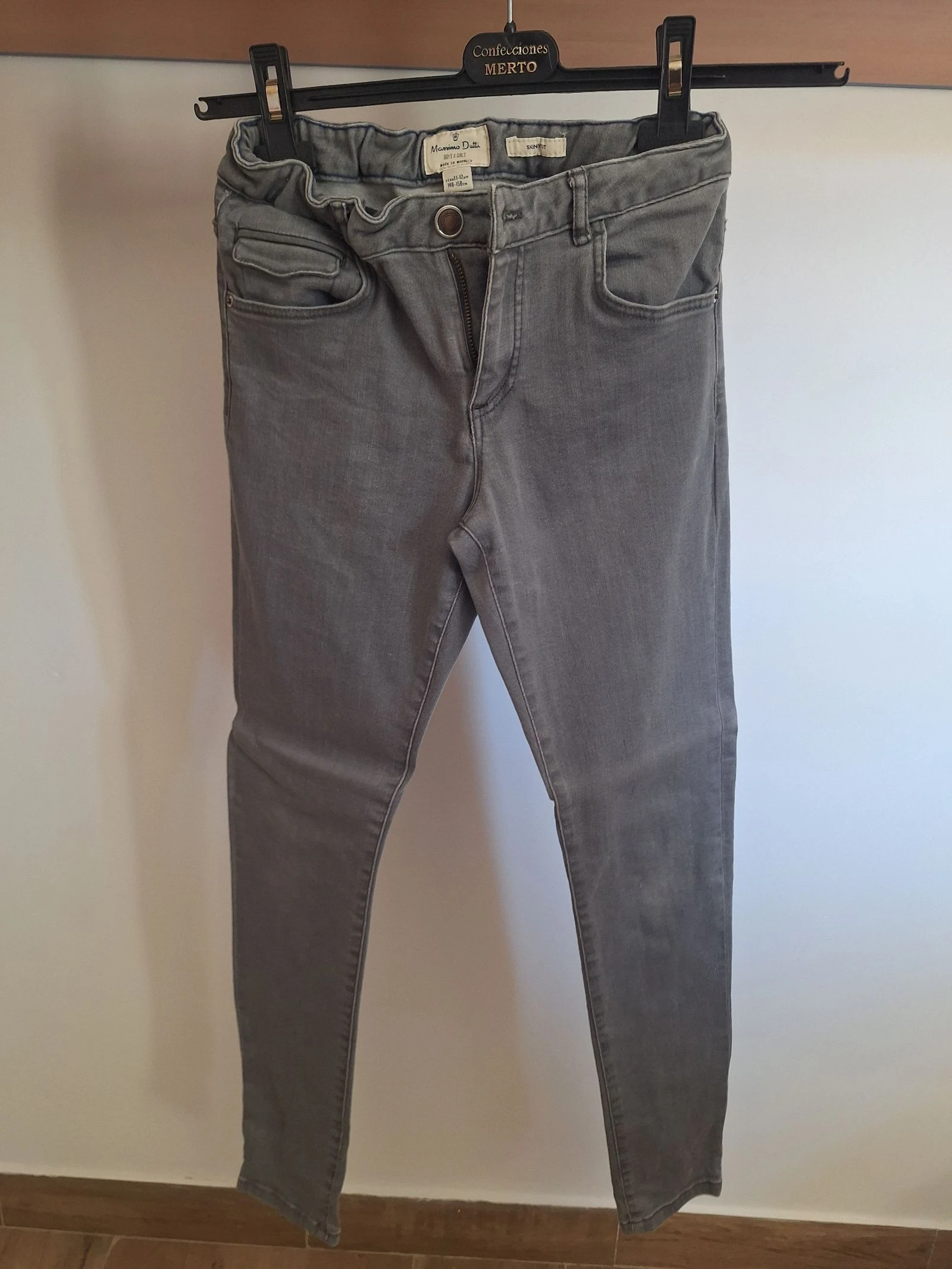Pantalones vaqueros Massimo Dutti